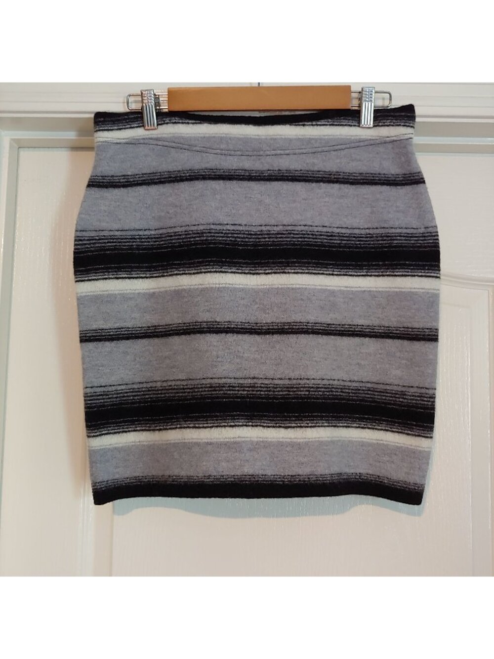 Toad & Co. Women's Merino Heartfelt Wrap Skirt Granola Neutral Stripe Preppy M